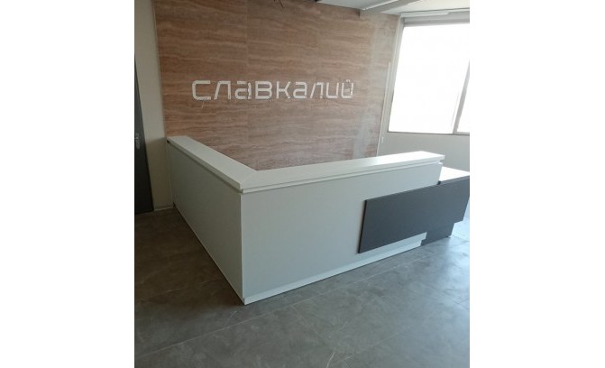 Стойка администратора под заказ